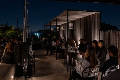 Overo nació como una propuesta de club social para los amantes del vino, aunque sus puertas también están abiertas a todo público