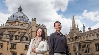Oxford se le planta a Cambridge y lanza su propio examen para medir el nivel de inglés