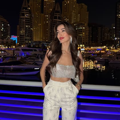 Özge Atalay cuenta con más de 400 mil seguidores en su Instagram personal, donde muestra su lujosa vida en Medio Oriente