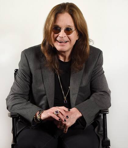 Ozzy recuerda los trajes de lentejuelas que usaba en los 80: "Eran tan pesados... No podía terminar las canciones con eso puesto".