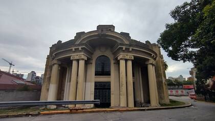 Pabellón del Centenario, un edificio histórico que está en el predio de Easy y Jumbo de avenida Bullrich