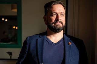 Estudió Contaduría, trabajó en la industria automotriz y corrió el mantel para ser el primer “master sommelier” argentino