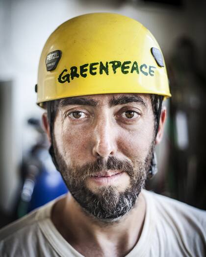 Pablo Accattoli trabajaba en sistemas en una empresa. Ahora es marinero de cubierta.