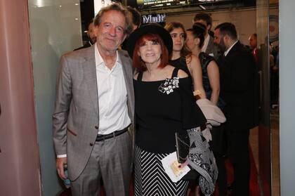 Pablo Alarcón y Adriana Aizenberg, protagonistas de El curioso incidente del perro a medianoche