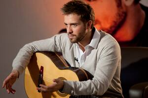 Pablo Alborán habla abiertamente de su homosexualidad por primera vez