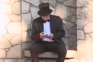 El Mago sin Dientes fue hasta la Quinta de Olivos y volvió a pedir una reunión con Javier Milei