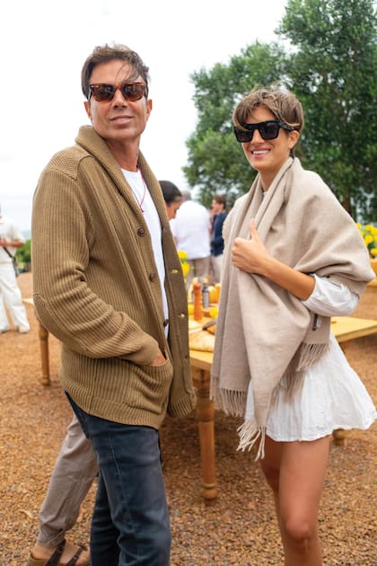 Pablo Cosentino, exmarido de la modelo Daniela Urzi, con su novia, Cruz Bibiloni.