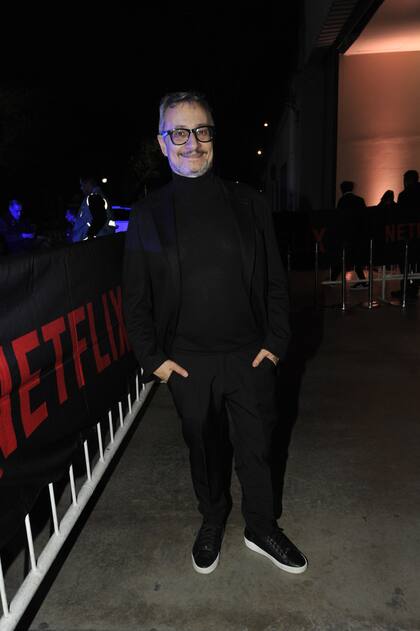 Pablo Culell, productor ejecutivo de la ficción, antes de entrar a la celebración