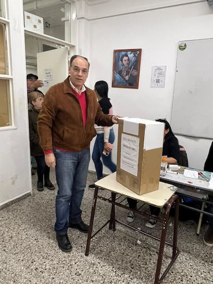 Pablo Daniel Blanco, el candidato radical, cuando emitió su voto