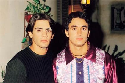 Echarri junto a Sebastián Estevanez, que ganó popularidad con su personaje del futbolista "Beto" Santana