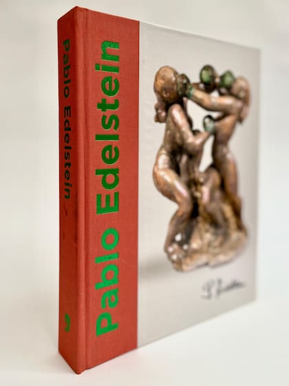 "Pablo Edelstein Vida y obra" recorre la trayectoria del escultor y pintor argentino. Publicado por el sello India Ediciones, el libro cuesta
$ 25.000.