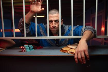 Diego Cremonesi es el Zurdo en la ficción Entre hombres