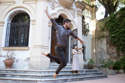 Pablo Fermani en el "Museo de lo efímero" (FIBA), de Andrea Castelli, en el Fernández Blanco