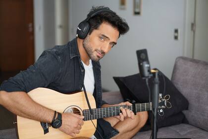 Pablo Heredia es cantante, actor y músico En 2015 se fue a trabajar a Perú y hace un año y medio está instalado en la Argentina