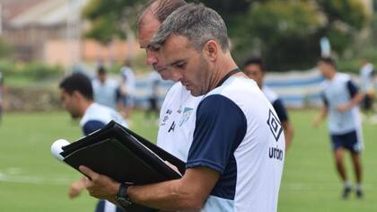 Pablo Lavallén dejó su cargo en Atlético