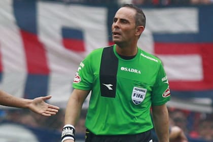 El ex árbitro Pablo Lunati es uno de los cinco candidatos a presidente de River en las elecciones 2025