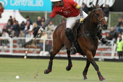 Pablo Mac Donough se lució en el primer triunfo grande de La Irenita en la Triple Corona.