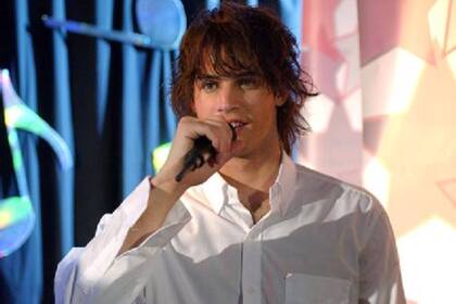 Pablo Martínez saltó a la fama con Casi Ángeles (Captura video)