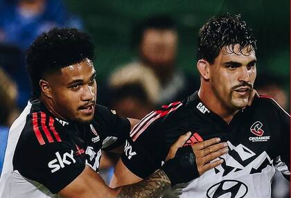 Pablo Matera festeja su acción; Crusader superó a Western Force y el try del argentino fue en un momento clave