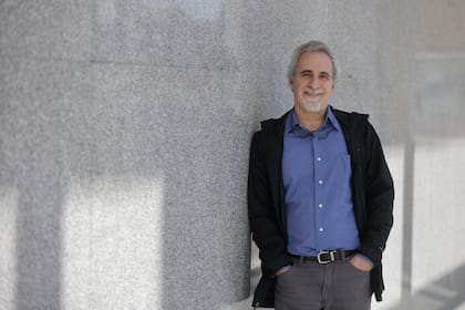 Pablo Mira: "En general, la consolidación fiscal no debería hacerse al mismo momento que empezar un plan de estabilización, porque estás empezando débil. Entonces, uno debe retomar cierto poder sobre las cuentas públicas, y conviene hacerlo antes".