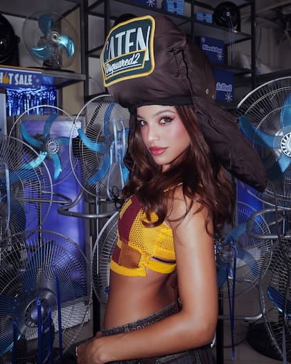 Pablo Motos se burló del sombrero que usó Emilia Mernes en Blackout y ella le puso un freno