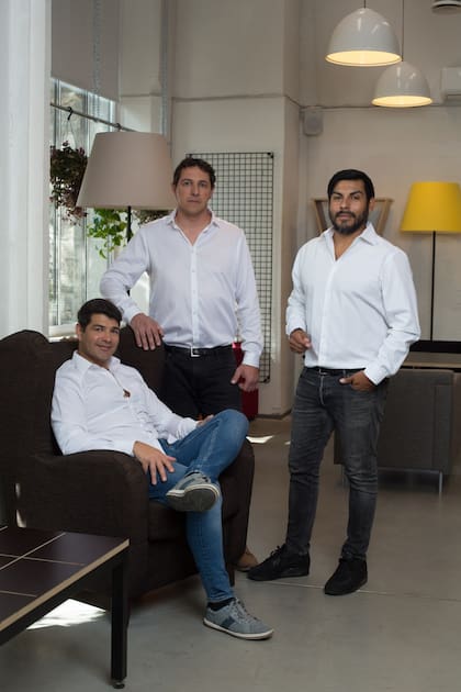Pablo Palma, Mariano Chiesa y Matías Alvarez Capitaine, los tres socios del emprendimiento.
