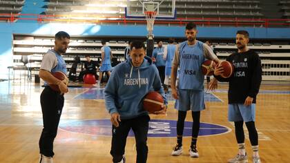 Pablo Prigioni era parte del cuerpo técnico de Néstor García en la selección nacional