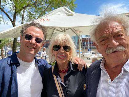 Pablo Reinoso, Marta Minujín y Antonio Seguí