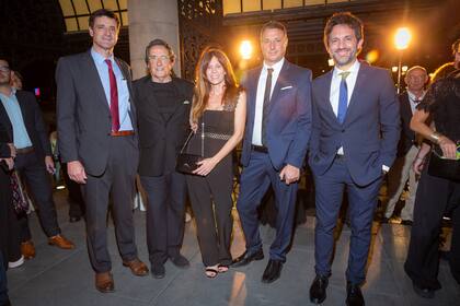 Pablo San Martin, Julio Suaya, Vanesa Wettsein , Marcelo Santarceri, y Santiago Olivera