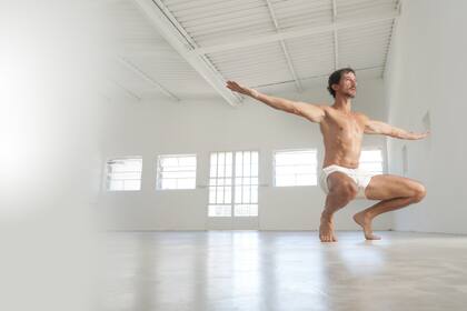 Pablo Sánchez Caballero es instructor de Animal Flow, una técnica basada en los movimientos de los animales