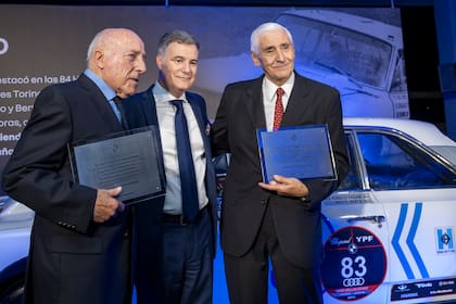 Pablo Sibilla junto a Oscar “Cacho” Fangio y Oscar Mauricio Franco.