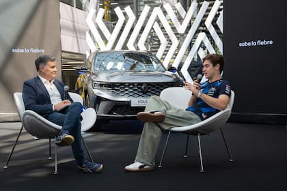 Pablo Sibilla, presidente de Renault Argentina, junto a Franco Colapinto