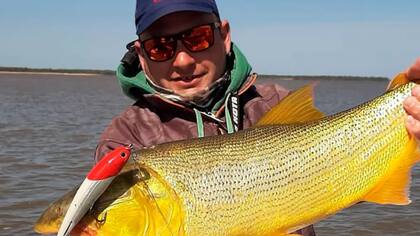 Pablo tiene 44 años, es un experimentado en lo que respecta a deportes náuticos y conoce la zona a la perfección