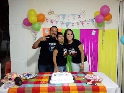 Pablo (Veracruz, México), Liliana Restrepo (Barranquilla) y Katherine (Medellín) festejando sus cumpleaños en Colombia en 2020