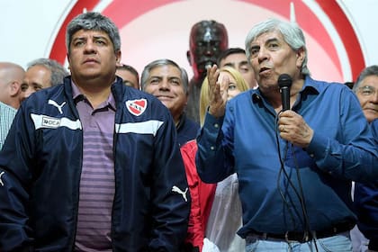 Sus hijos Pablo, Facundo y Hugo tomaron distancia de los negocios que maneja Liliana Zulet, la esposa de su padre; la revelación de las operaciones, a partir de un informe que aportó la UIF a la Justicia, profundizó la grieta entre ellos