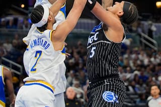 Pacers cortan racha récord de 16 derrotas con triunfo 128-126 en Orlando