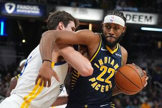 Pacers rompen racha de cinco derrotas al vencer 114-109 a los Warriors