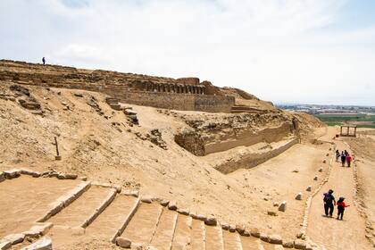 Pachacamac era el punto de arribo del Qhapaq Ñan: la peregrinación por el territorio de todo el continente que llevaba el culto al Dios de la Tierra "quieta".