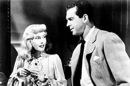 Fred MacMurray y Barbara Stanwyck: los dos actores dudaron a la hora de aceptar el papel; al final lograron una química perfecta, sin dudas una de las claves del éxito del film