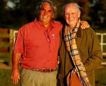 Padre e hijo, los Lizaso comparten la misma pasión por el campo y las vacas