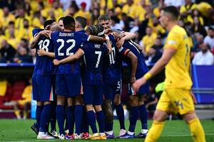 Golazos, gambetas y rabonas: Países Bajos aplastó a Rumania y se quedó con el pase a los cuartos