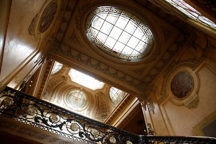El Salón Dorado, de estilo neobarroco, es el más opulento del palacio