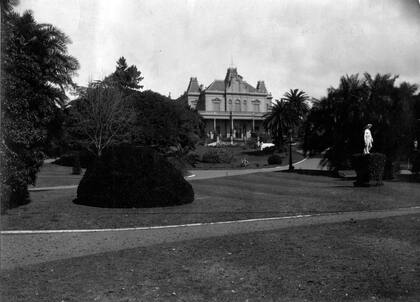 Palacio Unzué, la residencia del presidente Juan Domingo Perón, fue atacado también el 16 de junio de 1955