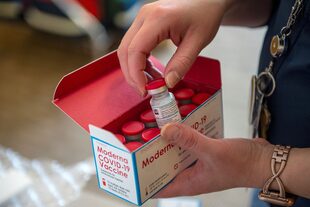 Moderna dijo que espera entregar entre 600 y 1000 millones de dosis de su vacuna contra el coronavirus en 2021 