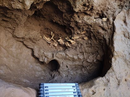 Paleocueva completa desde lejos