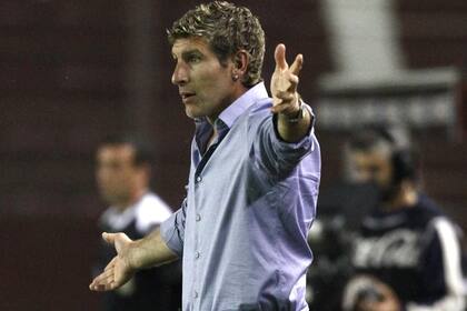 Palermo dejó de ser el DT de Godoy Cruz