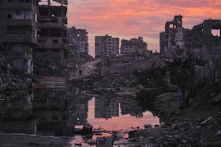 El contraste brutal entre la reconstrucción del kibutz símbolo del horror del 7-10 y la destrucción de Gaza
