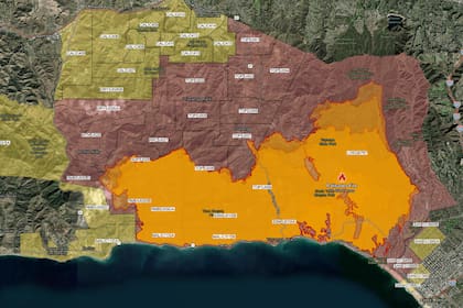 Palisades Fire: más de 8000 hectáreas quemadas y 5000 estructuras destruidas