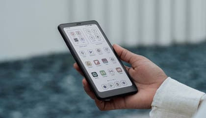 Palma 2 Pro es un lector de libros de tinta electrónica color con pantalla de 6,1 pulgadas y conectividad 5G