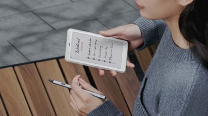 Palma 2 Pro es un lector de libros de tinta electrónica color con pantalla de 6,1 pulgadas y conectividad 5G